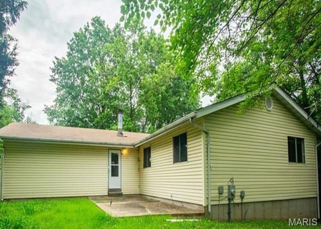 1921 Lakeheights Ln, Saint Louis, MO 63138 - photo 2