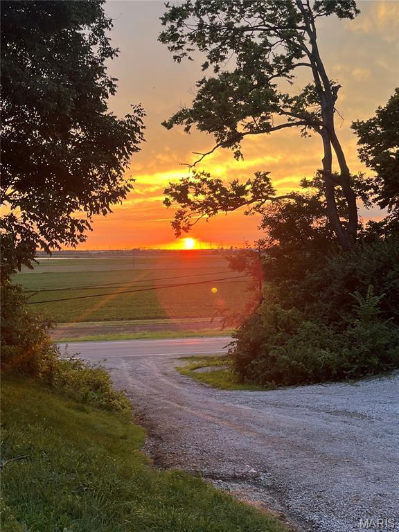 1752 N Bluff Rd, Collinsville, IL 62234 - water view