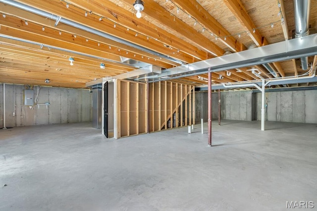 845 Kingston Hills Ct, Fenton, MO 63026 - unfinished below grade area with electric panel