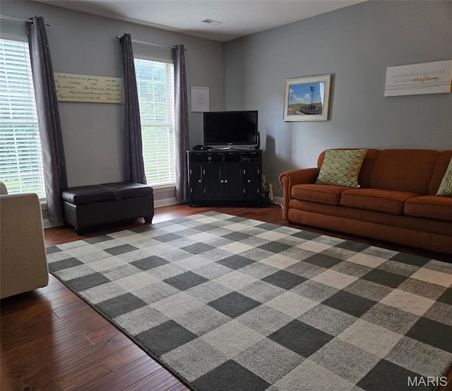 22 S Pindwood Cpe, Girardeau, MO 63703 - living room with wood finished floors