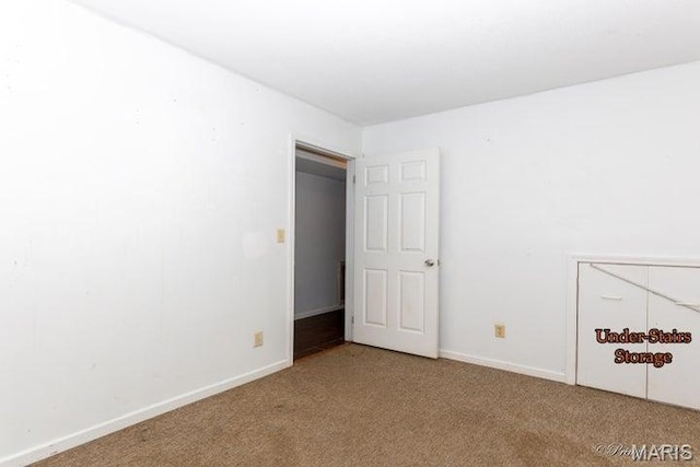 916 Kansas St, Mountain View, MO 65548 - empty room with carpet flooring and baseboards