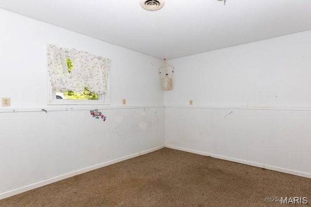 916 Kansas St, Mountain View, MO 65548 - carpeted spare room featuring baseboards