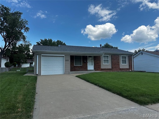 523 Foxtrail Dr, Hazelwood, MO 63042 - photo 1
