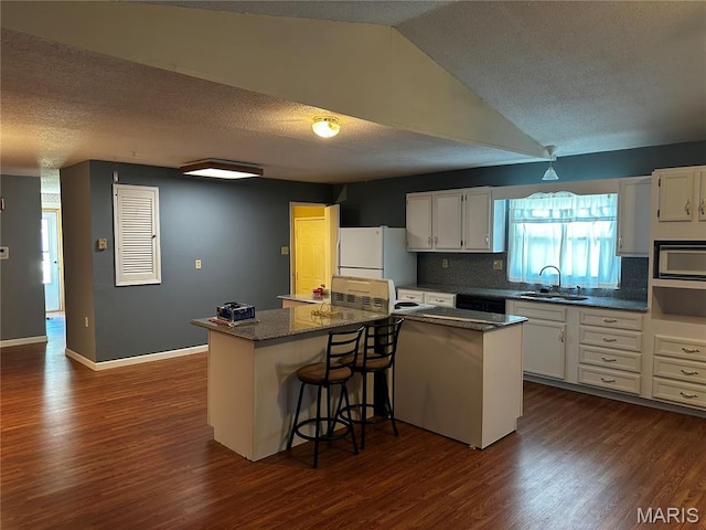 523 Foxtrail Dr, Hazelwood, MO 63042 - photo 14