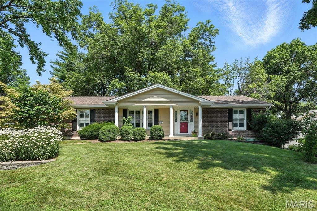 707 Dutch Mill Dr, Ballwin, MO 63011 - photo 1