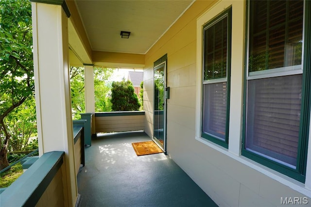 130 E 2nd St, Hermann, MO 65041 - view of covered porch