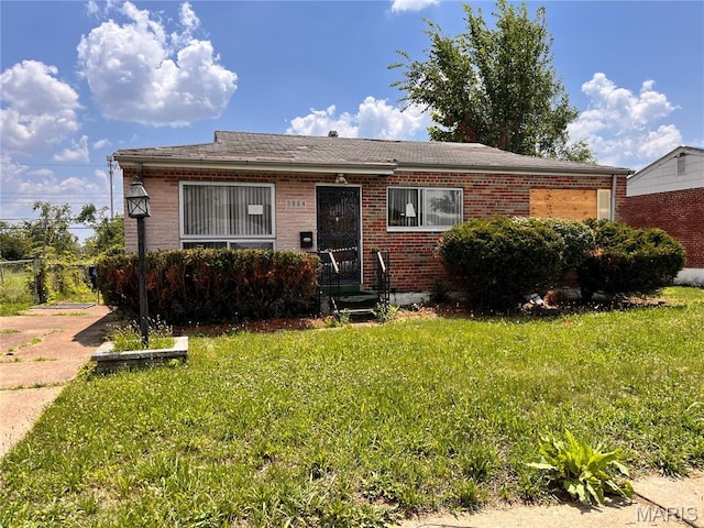 3114 Clarence Ave, Saint Louis, MO 63115 - photo 1