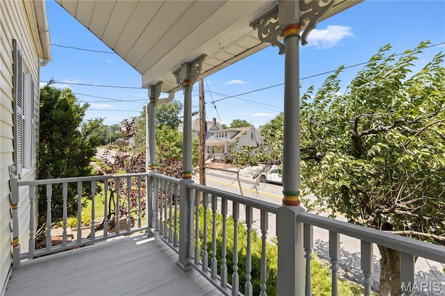 549 E 9th St, Alton, IL 62002 - view of balcony