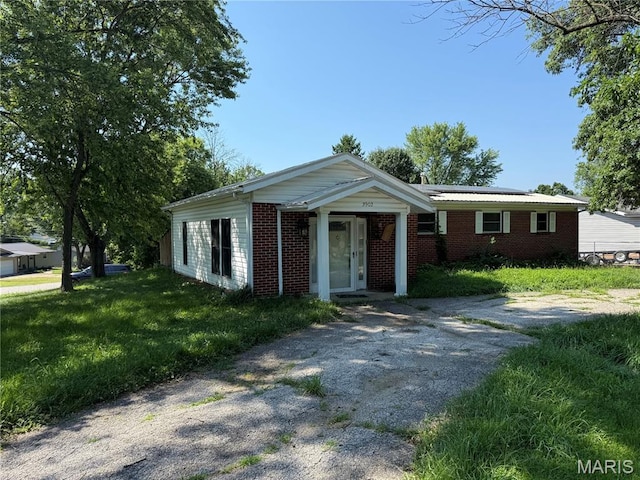 3902 Lexington Dr, Harvester Township, MO 63304 - photo 1
