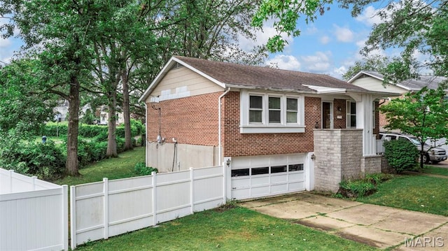 9086 Radiom Dr, Affton, MO 63123