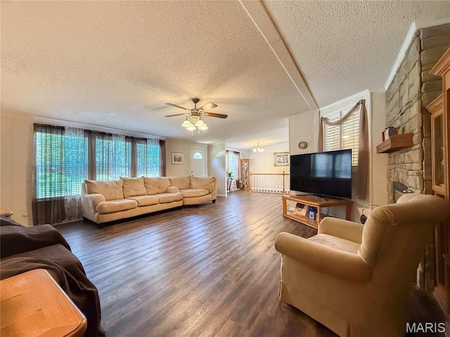 4244 N Shore Dr, Hillsboro, MO 63050