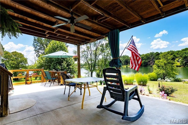 4244 N Shore Dr, Hillsboro, MO 63050