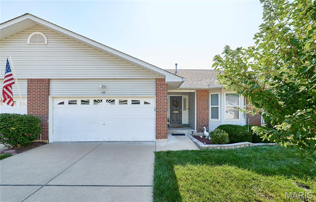 130 Southern Oaks Dr Unit 48B, Saint Charles, MO 63303