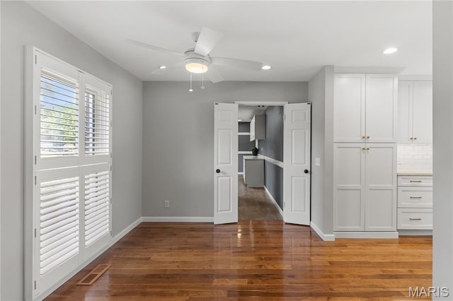 502 Lalor Dr, Manchester, MO 63011 - unfurnished bedroom featuring light wood finished floors, recessed lighting, and a ceiling fan