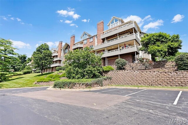 1033 Wilton Royal Dr Unit 206, Creve Coeur, MO 63146