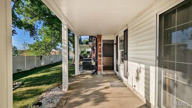 1669 Mayenne Ct Unit B, Mehlville, MO 63125 - view of patio / terrace