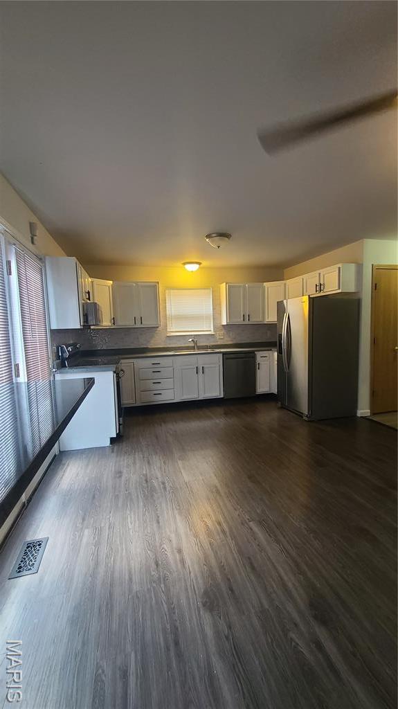 4916 W Florissant Ave, Saint Louis, MO 63115 - photo 4