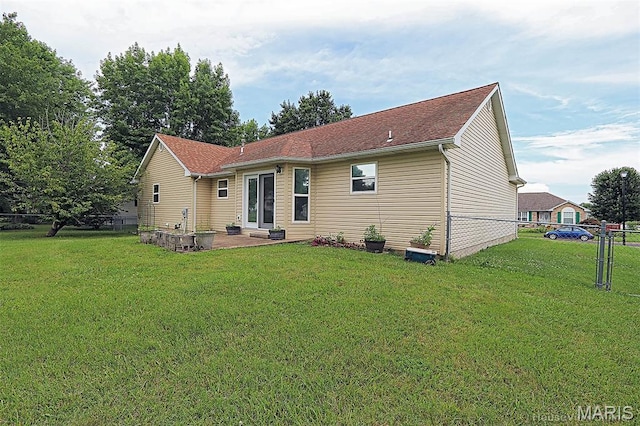 643 Woodgate St, Farmington, MO 63640 - rear view of property with a patio