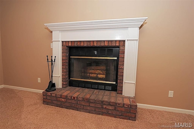 643 Woodgate St, Farmington, MO 63640 - detailed view of a fireplace and carpet