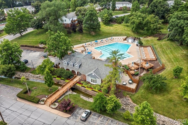 9053 W Swan Cir, Brentwood, MO 63144 - aerial view of a pool