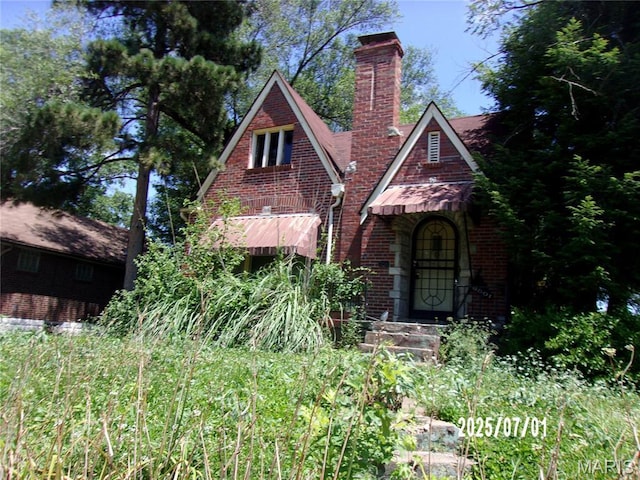 6501 Woodrow Ave, Velda Village Hills, MO 63121 - photo 1
