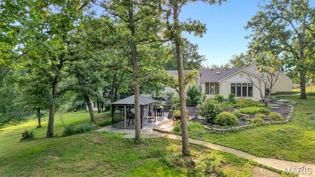 394 Sunset Echo Rd, Union, MO 63084 - view of grassy yard featuring a gazebo and a patio area