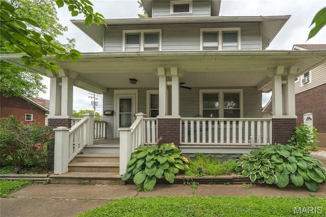 2324 Grand Ave, Granite City, IL 62040 - traditional style home with a porch