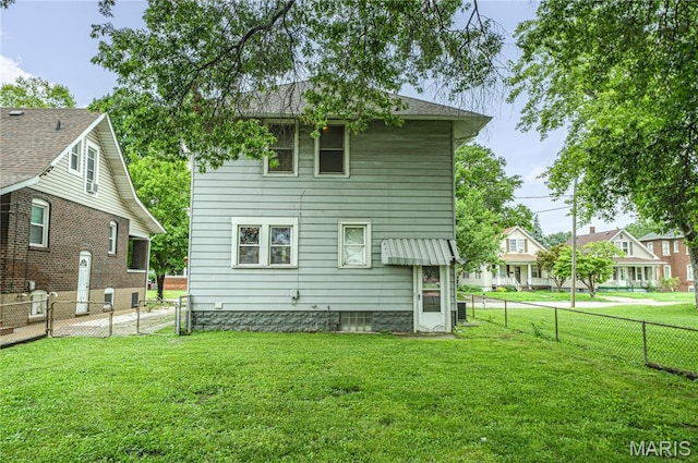 2324 Grand Ave, Granite City, IL 62040 - back of property with a fenced backyard