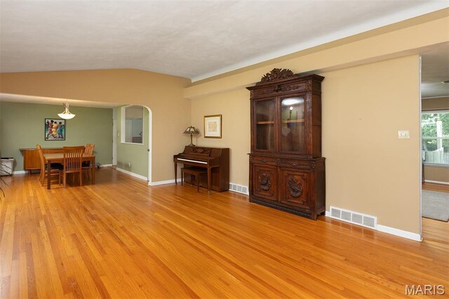 9836 Sundown Sq, Creve Coeur, MO 63141