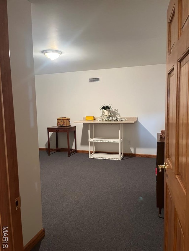 3 Boxwood Crest Ct, Ofallon, MO 63366 - hallway with carpet flooring and baseboards