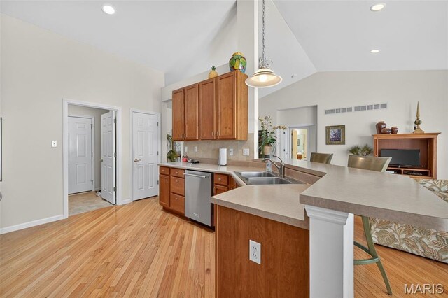 24 Eagle Cove Ln, Saint Charles, MO 63303