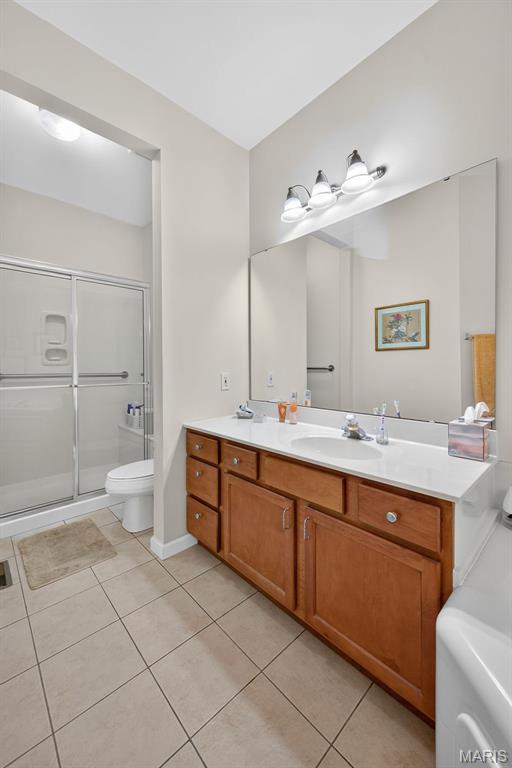 24 Eagle Cove Ln, Saint Charles, MO 63303