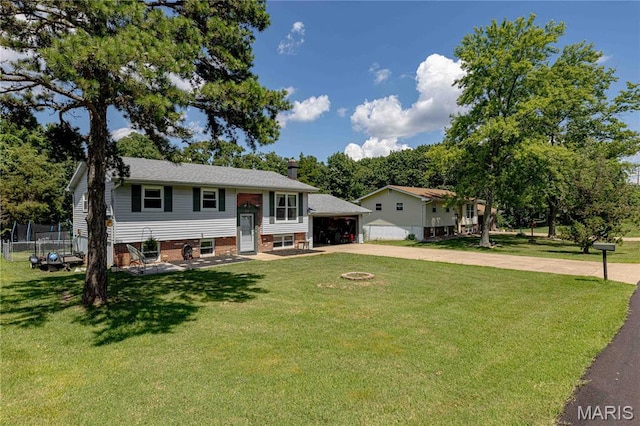 3712 Gail Dr, Imperial, MO 63052 - split foyer home featuring driveway and a chimney