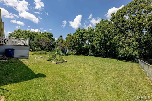 3712 Gail Dr, Imperial, MO 63052 - view of yard featuring a garden and view of wooded area