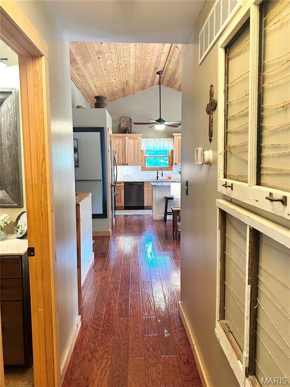 5156 Mccallister Rd, Gerald, MO 63037 - kitchen featuring dishwasher, dark wood-style floors, light countertops, ceiling fan, and lofted ceiling
