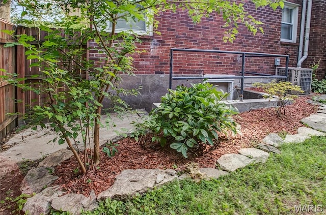 1106 Danforth St, Alton, IL 62002 - view of yard