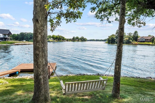1823 Port Ln, Worden, IL 62097