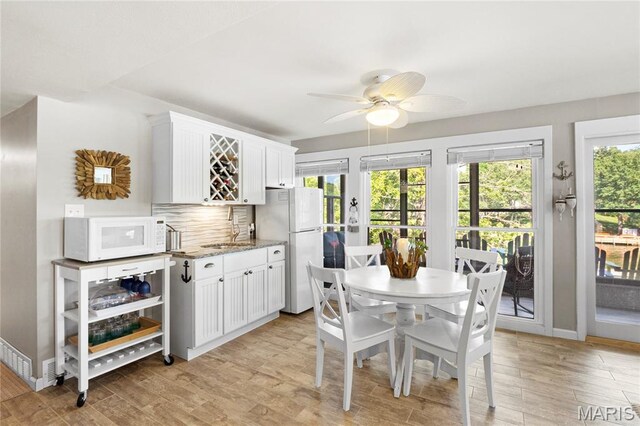 1823 Port Ln, Worden, IL 62097