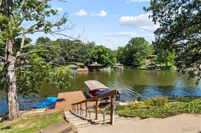 1823 Port Ln, Worden, IL 62097