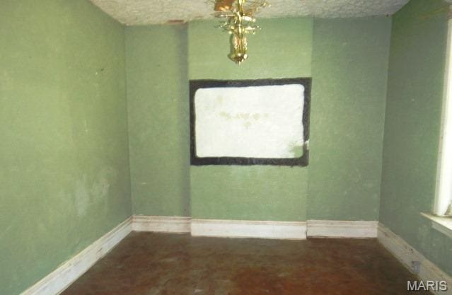 6405 Myrtle Ave, Saint Louis, MO 63133 - photo 3