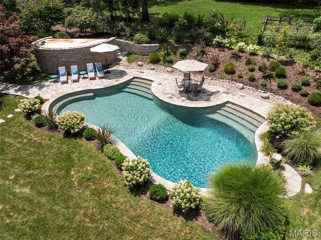 10407 White Bridge Ln, Creve Coeur, MO 63141 - photo 5