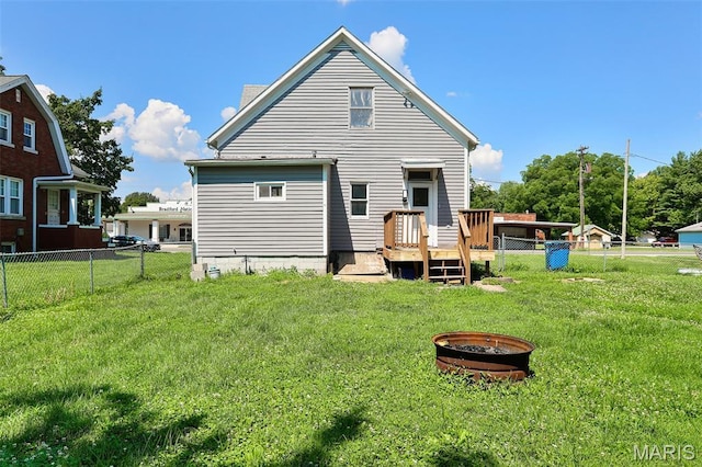 111 N Duncan St, Marine, IL 62061 - back of property with a fenced backyard