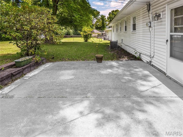 118 Alice Dr, Ofallon, IL 62269 - view of patio / terrace
