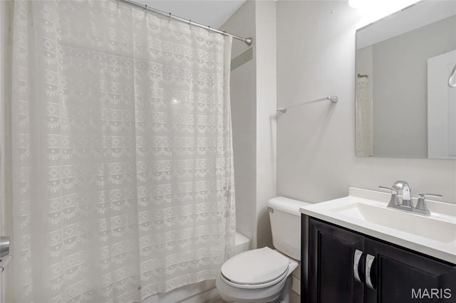 904 Ampere Pl, Lake St Louis, MO 63367 - bathroom with vanity and shower / bath combination with curtain