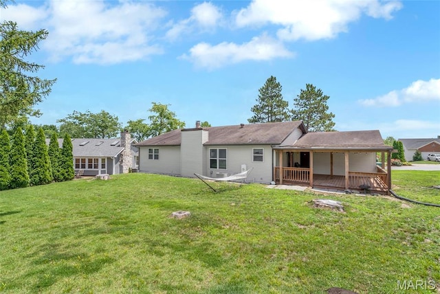 904 Ampere Pl, Lake St Louis, MO 63367 - back of property featuring a lawn