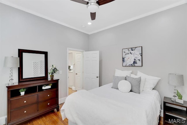 3253 Walter Ave, Maplewood, MO 63143 - bedroom featuring wood finished floors, ornamental molding, ceiling fan, and recessed lighting