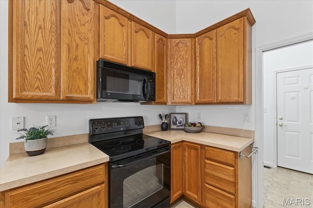 313 Gullane Dr, Lindenwood Township, MO 63301 - photo 17