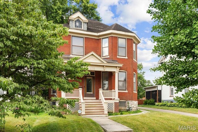 608 E Washington St, Belleville, IL 62220