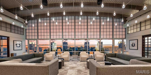 8025 Maryland Ave Unit 8H, Clayton, MO 63105 - common area featuring a high ceiling