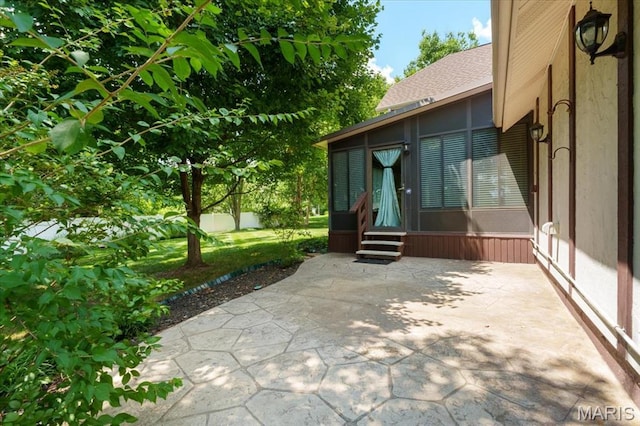15693 Dresden Lake Ct, Chesterfield, MO 63017 - view of patio featuring entry steps